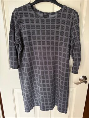 J. Jill Black and Gray Checked 3/4 Sleeve Shift Dress